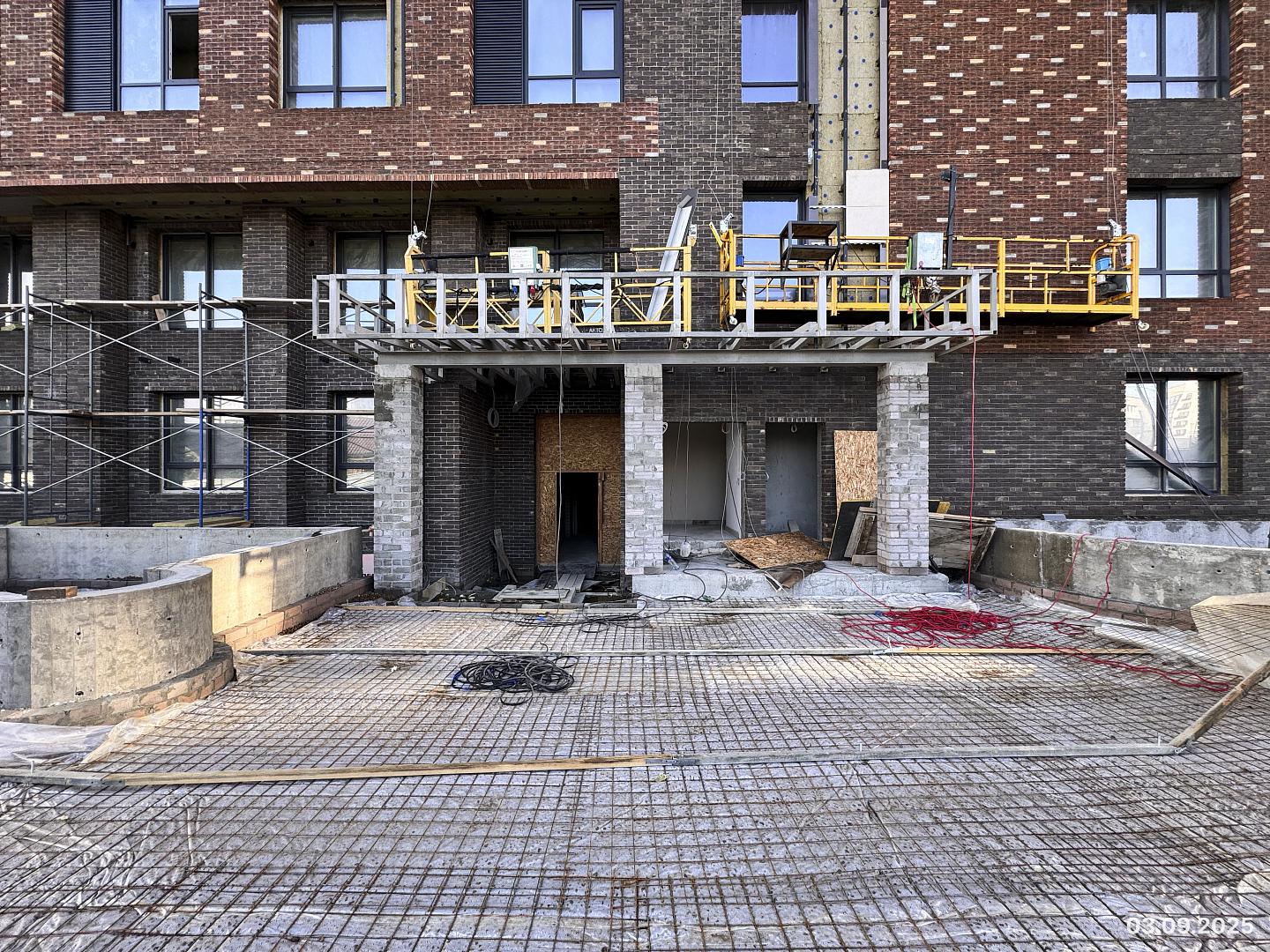 Сентябрь 2025